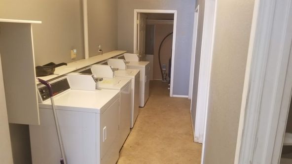RJ Corman-5,000 SQ FT Shop On 10 Acres With Office Trailer : 6011 138th Ave NW, Williston, ND 58801